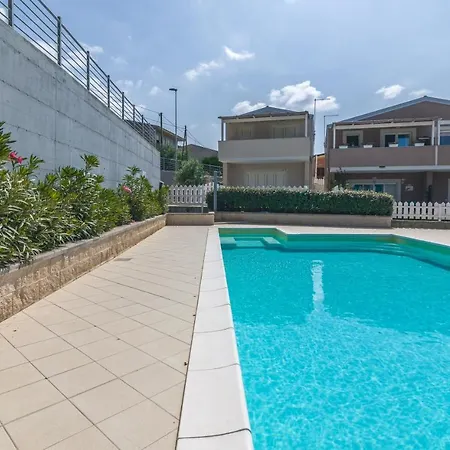 Nyaraló Morello Con Piscina E Giardino Privato, Climatizzata *