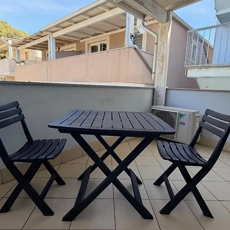Morello Con Piscina E Giardino Privato, Climatizzata 度假居